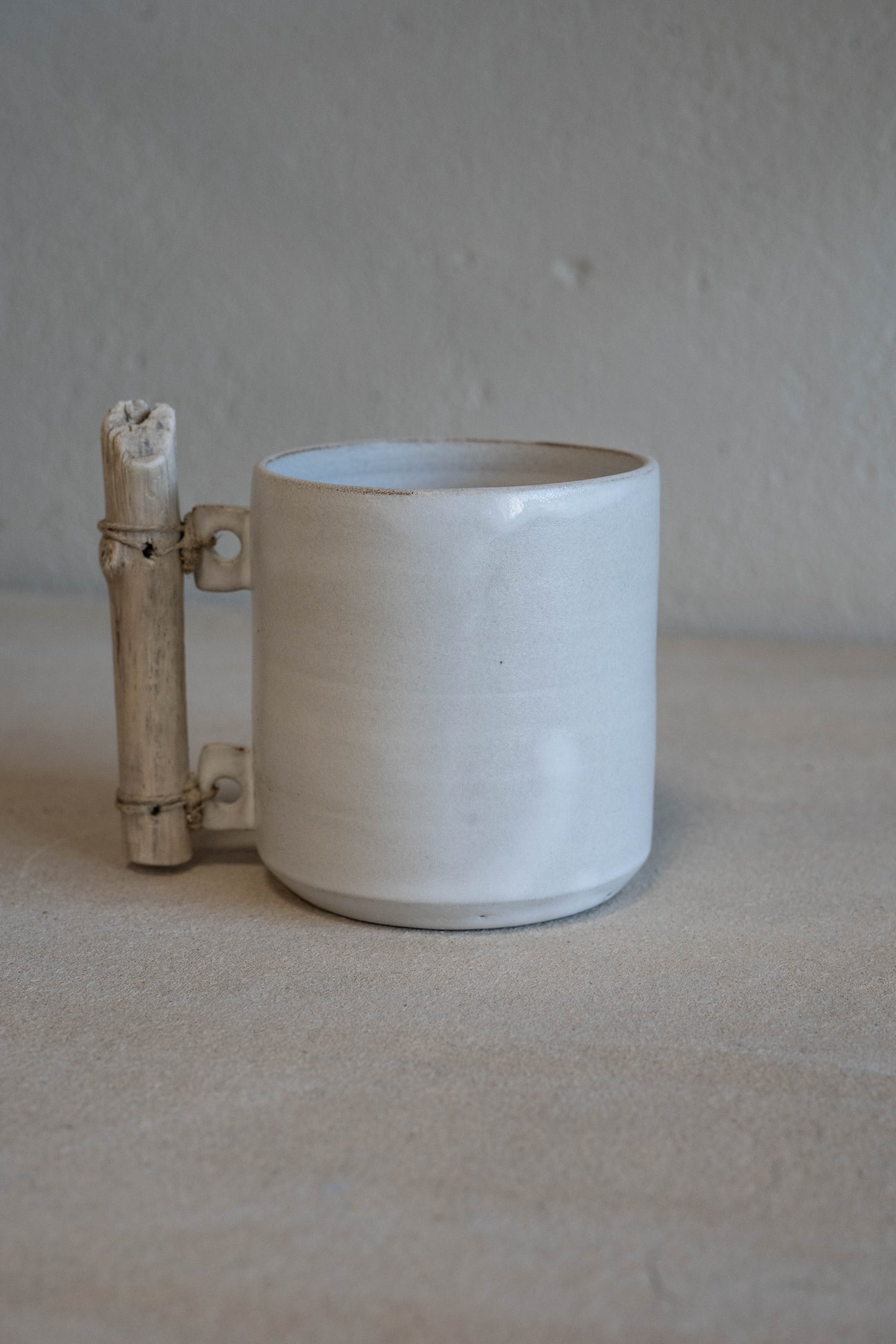Mug in Snow + wooden handle