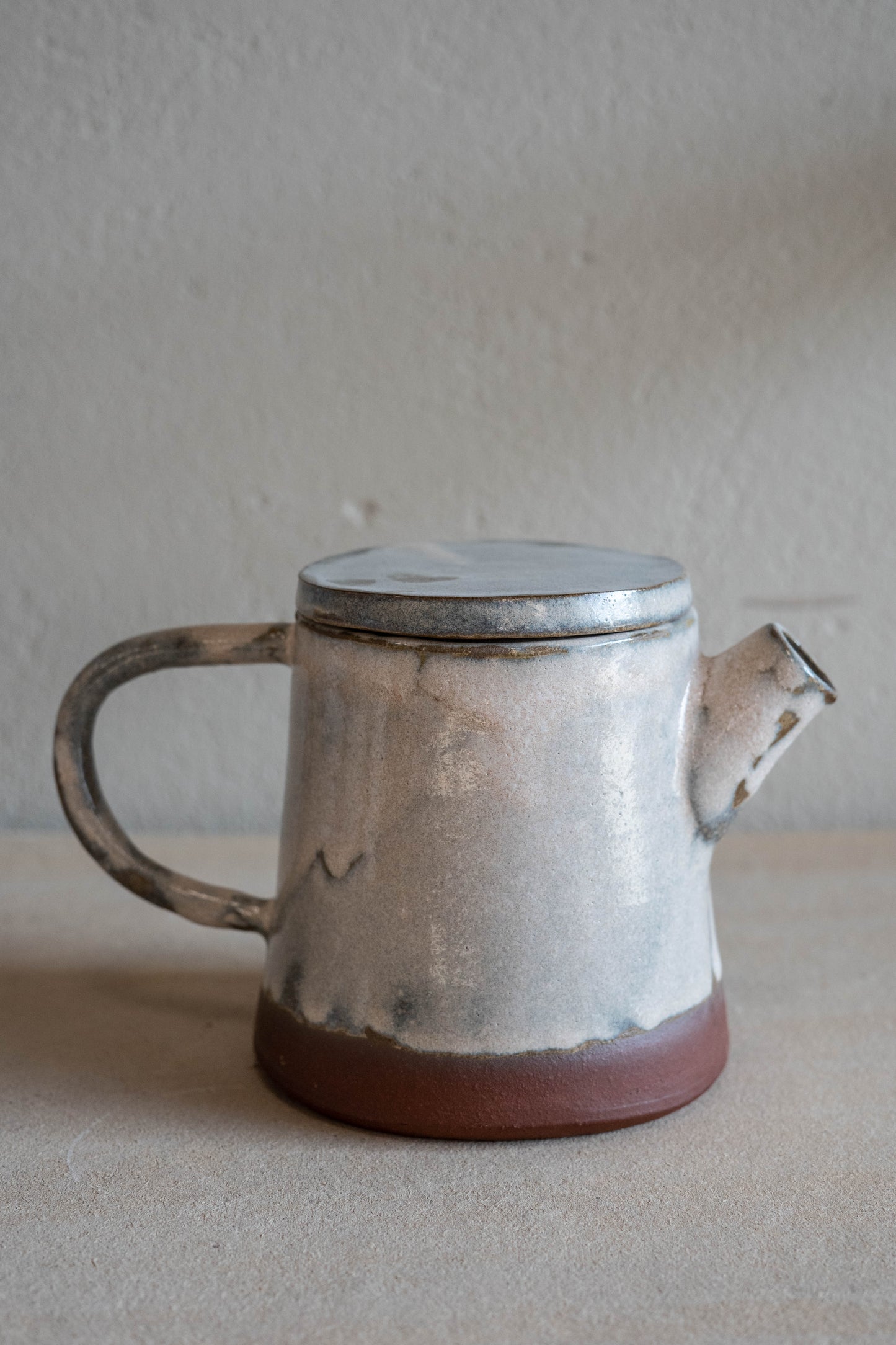 Beige teapot