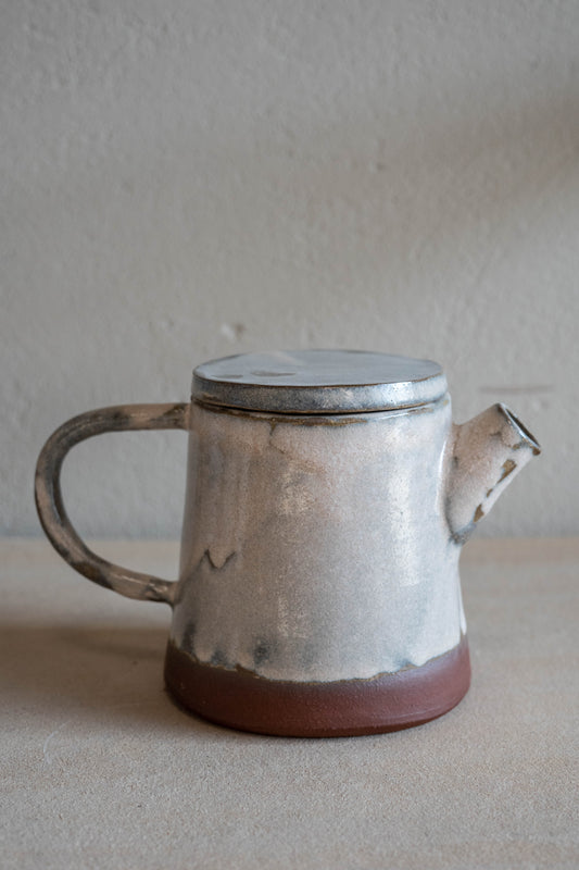Beige teapot