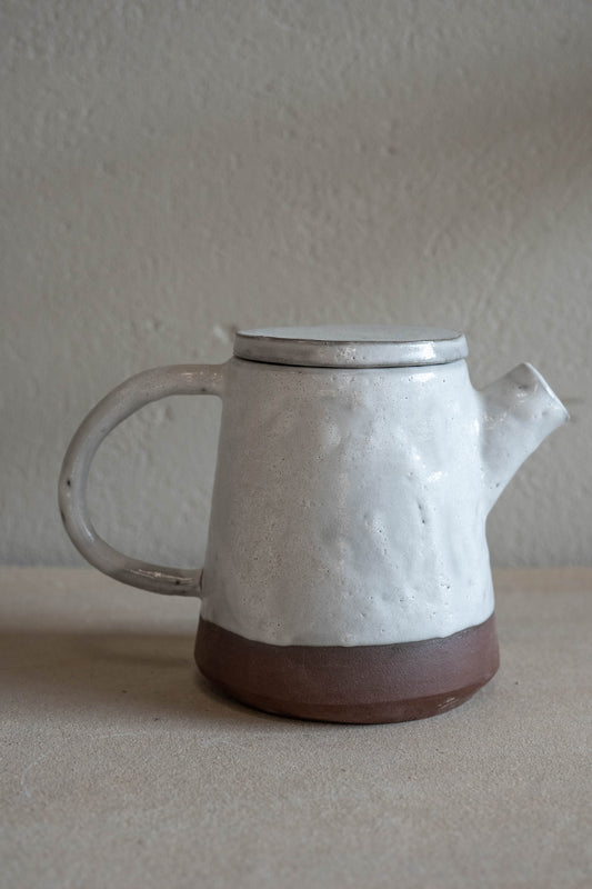 White teapot