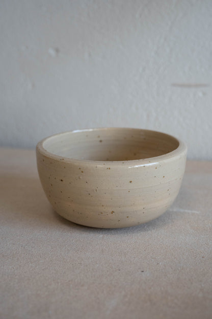 Beige speckled bowl
